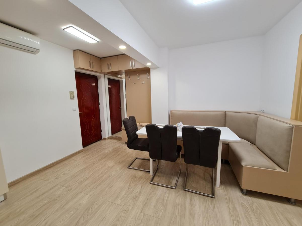 Luxury Panoramic Apartment Oradea Exterior photo